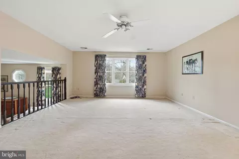 Living - 7 Wickham Ct, Sterling, VA 20165 photo 6 of 6