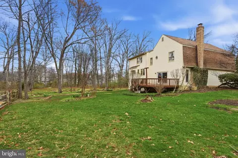 Exterior - 7 Wickham Ct, Sterling, VA 20165 photo 9 of 13