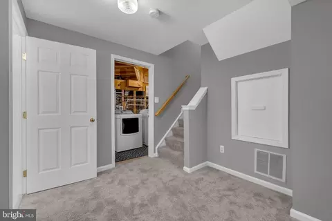 Entry Way - Undisclosed, Ashburn, VA 20147 photo 3 of 6
