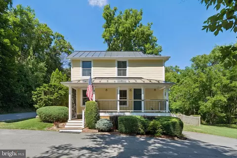 18280 Clayton Hall Rd, Bluemont, VA 20135