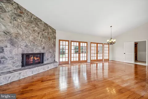 Living - 17536 Mariah Mountain Ln, Round Hill, VA 20141 photo 1 of 4