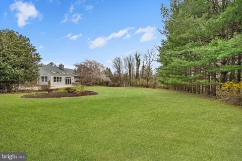Exterior - 17536 Mariah Mountain Ln, Round Hill, VA 20141 photo 11 of 17