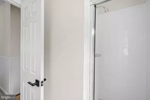Entry Way - 17536 Mariah Mountain Ln, Round Hill, VA 20141 photo 5 of 5