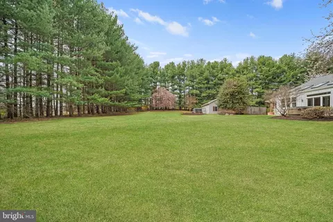 Exterior - 17536 Mariah Mountain Ln, Round Hill, VA 20141 photo 12 of 17