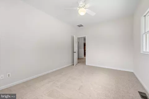 Bedroom - 17536 Mariah Mountain Ln, Round Hill, VA 20141 photo 7 of 7