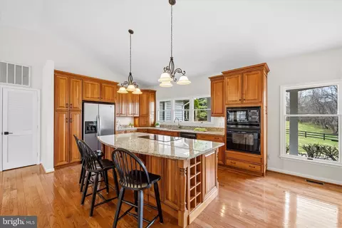 Kitchen - 17536 Mariah Mountain Ln, Round Hill, VA 20141 photo 1 of 2
