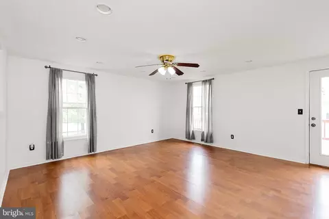 45310 Gable Sq, Sterling, VA 20164 photo 12