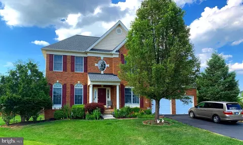 43679 Lucketts Bridge Cir, Ashburn, VA 20148