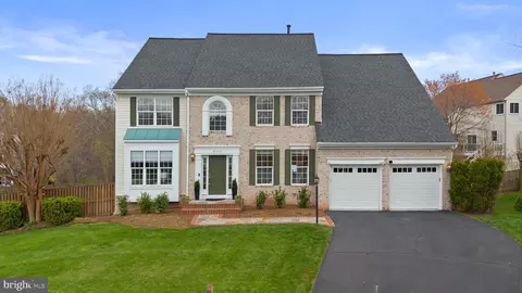 47310 Westwood Pl, Sterling, VA 20165