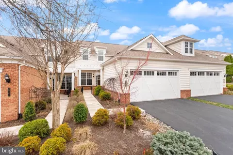 20459 Valley Fls, Ashburn, VA 20147