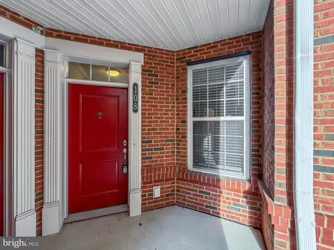 23286 Southdown Manor Ter #108, Ashburn, VA 20148