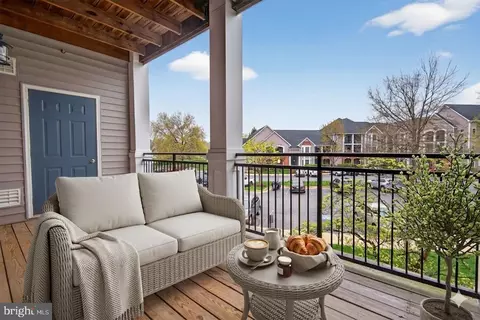 46588 Drysdale Ter #201, Sterling, VA 20165