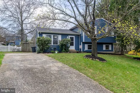 11 Mills Ct, Lovettsville, VA 20180