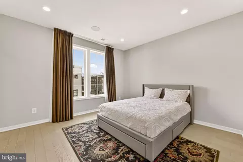 Bedroom - 43433 Wilcox Ter, Ashburn, VA 20148 photo 4 of 11
