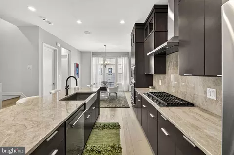 Kitchen - 43433 Wilcox Ter, Ashburn, VA 20148 photo 1 of 10