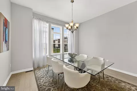 Dining - 43433 Wilcox Ter, Ashburn, VA 20148 photo 2 of 8