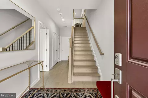 Entry Way - 43433 Wilcox Ter, Ashburn, VA 20148 photo 1 of 20