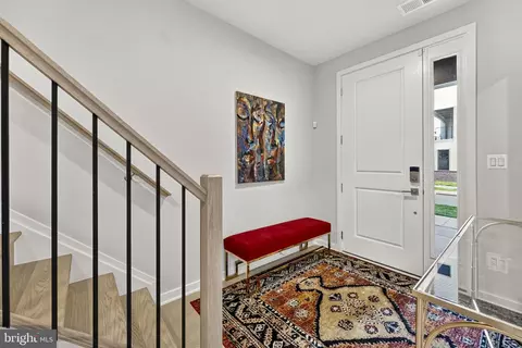 Entry Way - 43433 Wilcox Ter, Ashburn, VA 20148 photo 4 of 20