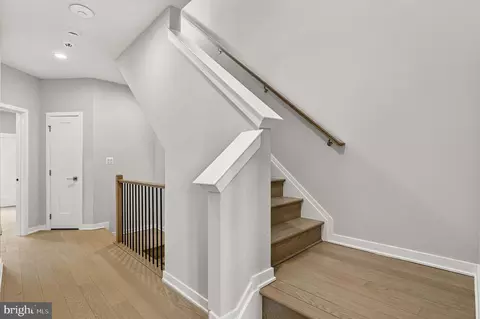 Entry Way - 43433 Wilcox Ter, Ashburn, VA 20148 photo 16 of 20