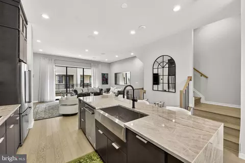 Entry Way - 43433 Wilcox Ter, Ashburn, VA 20148 photo 9 of 20
