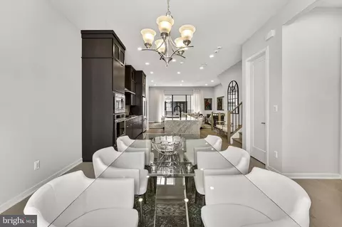 Dining - 43433 Wilcox Ter, Ashburn, VA 20148 photo 5 of 8