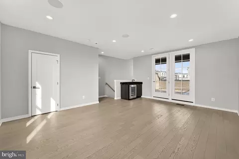 Living - 43433 Wilcox Ter, Ashburn, VA 20148 photo 6 of 8