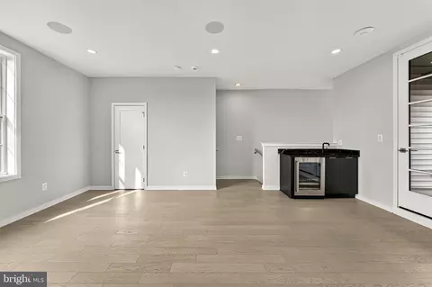 Living - 43433 Wilcox Ter, Ashburn, VA 20148 photo 5 of 8