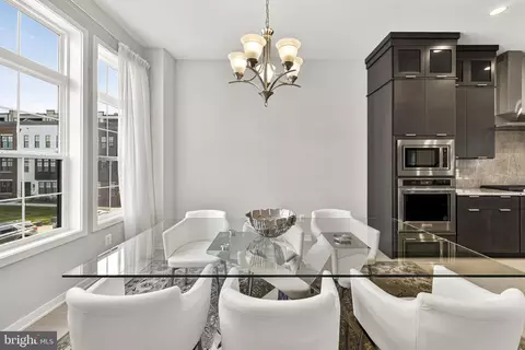 Dining - 43433 Wilcox Ter, Ashburn, VA 20148 photo 3 of 8