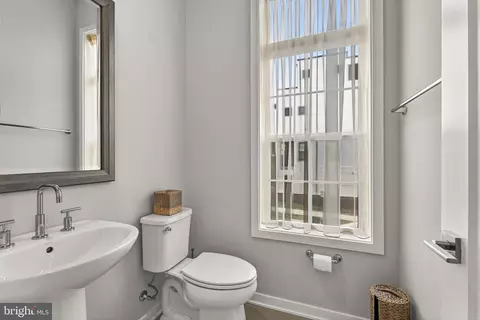 Entry Way - 43433 Wilcox Ter, Ashburn, VA 20148 photo 12 of 20