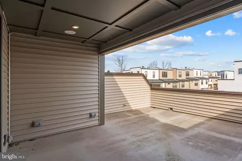 Exterior - 43433 Wilcox Ter, Ashburn, VA 20148 photo 4 of 5