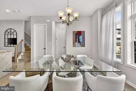 Dining - 43433 Wilcox Ter, Ashburn, VA 20148 photo 7 of 8