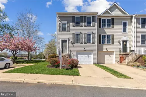 734 Hetzel Ter SE, Leesburg, VA 20175