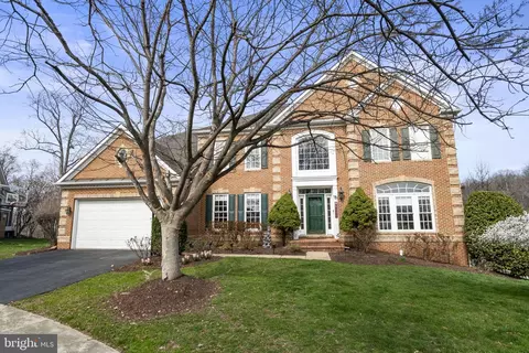 19082 Parallel Bluffs Ct, Leesburg, VA 20176