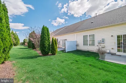 Exterior - 44348 Sunset Maple Dr, Ashburn, VA 20147 photo 4 of 6