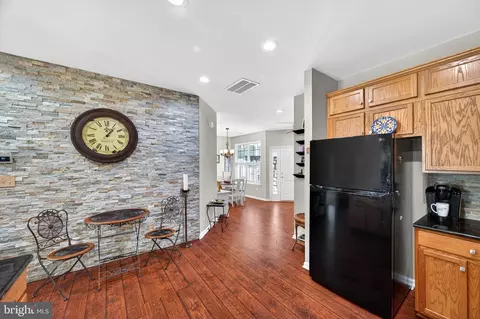 Entry Way - 44348 Sunset Maple Dr, Ashburn, VA 20147 photo 4 of 8