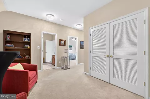 Entry Way - 44348 Sunset Maple Dr, Ashburn, VA 20147 photo 7 of 8
