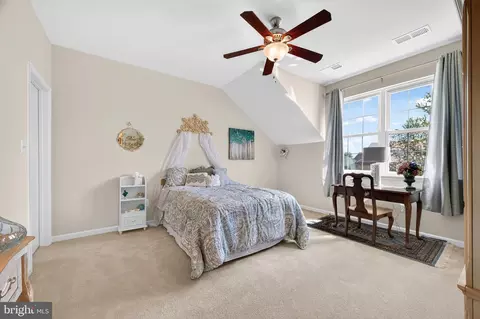 Bedroom - 44348 Sunset Maple Dr, Ashburn, VA 20147 photo 1 of 2