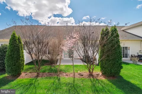 Exterior - 44348 Sunset Maple Dr, Ashburn, VA 20147 photo 5 of 6
