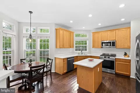 Kitchen - 42839 Champney Ct, Broadlands, VA 20148 photo 1 of 4