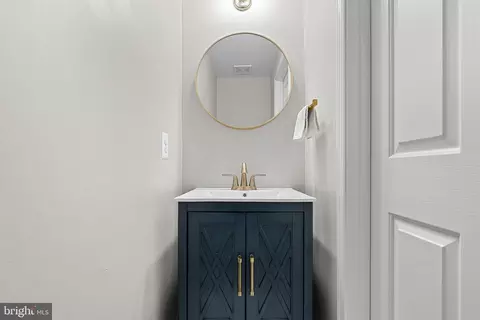 Entry Way - 42839 Champney Ct, Broadlands, VA 20148 photo 5 of 7