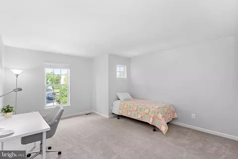 Bedroom - 42839 Champney Ct, Broadlands, VA 20148 photo 5 of 6