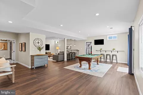 Entry Way - 25775 Tullow Pl, Chantilly, VA 20152 photo 14 of 16