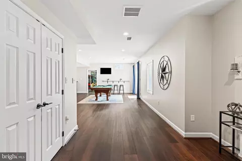 Entry Way - 25775 Tullow Pl, Chantilly, VA 20152 photo 16 of 16