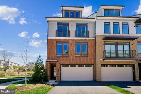 1800 Blue Marble Ter SE, Leesburg, VA 20175