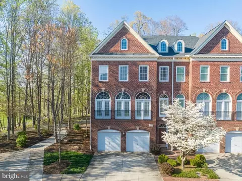 47772 Scotsborough Sq, Potomac Falls, VA 20165