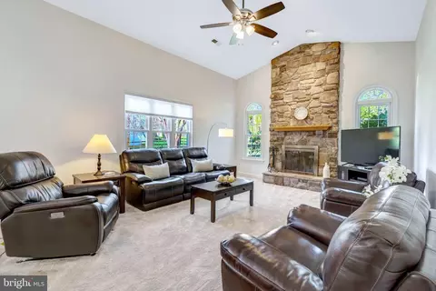 20799 Amberview Ct, Ashburn, VA 20147 photo 10