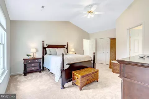 20799 Amberview Ct, Ashburn, VA 20147 photo 25