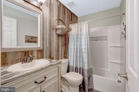 20799 Amberview Ct, Ashburn, VA 20147 photo 39