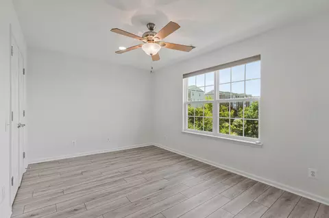 Bedroom - 42746 Tunstall Ter, Ashburn, VA 20147 photo 4 of 12