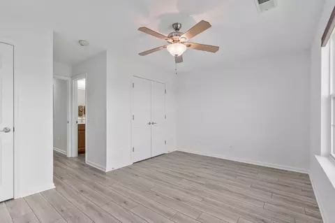 Bedroom - 42746 Tunstall Ter, Ashburn, VA 20147 photo 5 of 12